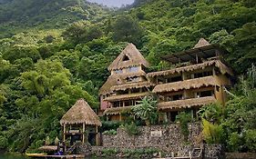 Laguna Lodge Eco-Resort & Nature Reserve
